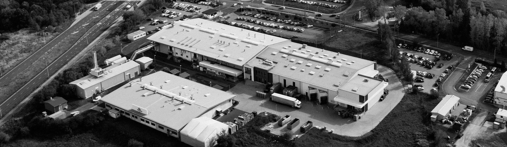 Exploring possible advantages and disadvantages of commercial property ownership